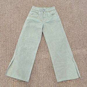 Bershka Wide Leg Cropped Jeans in Mint green